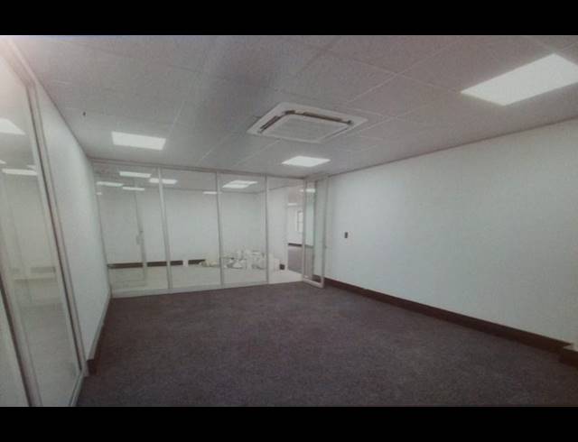 OFFICE PROPERTY TO RENT IN SUNNINGHILL